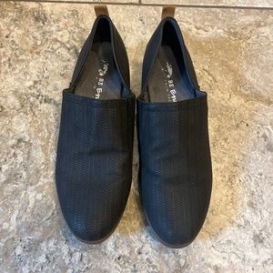 Dr Scholls black flat slip on loafer